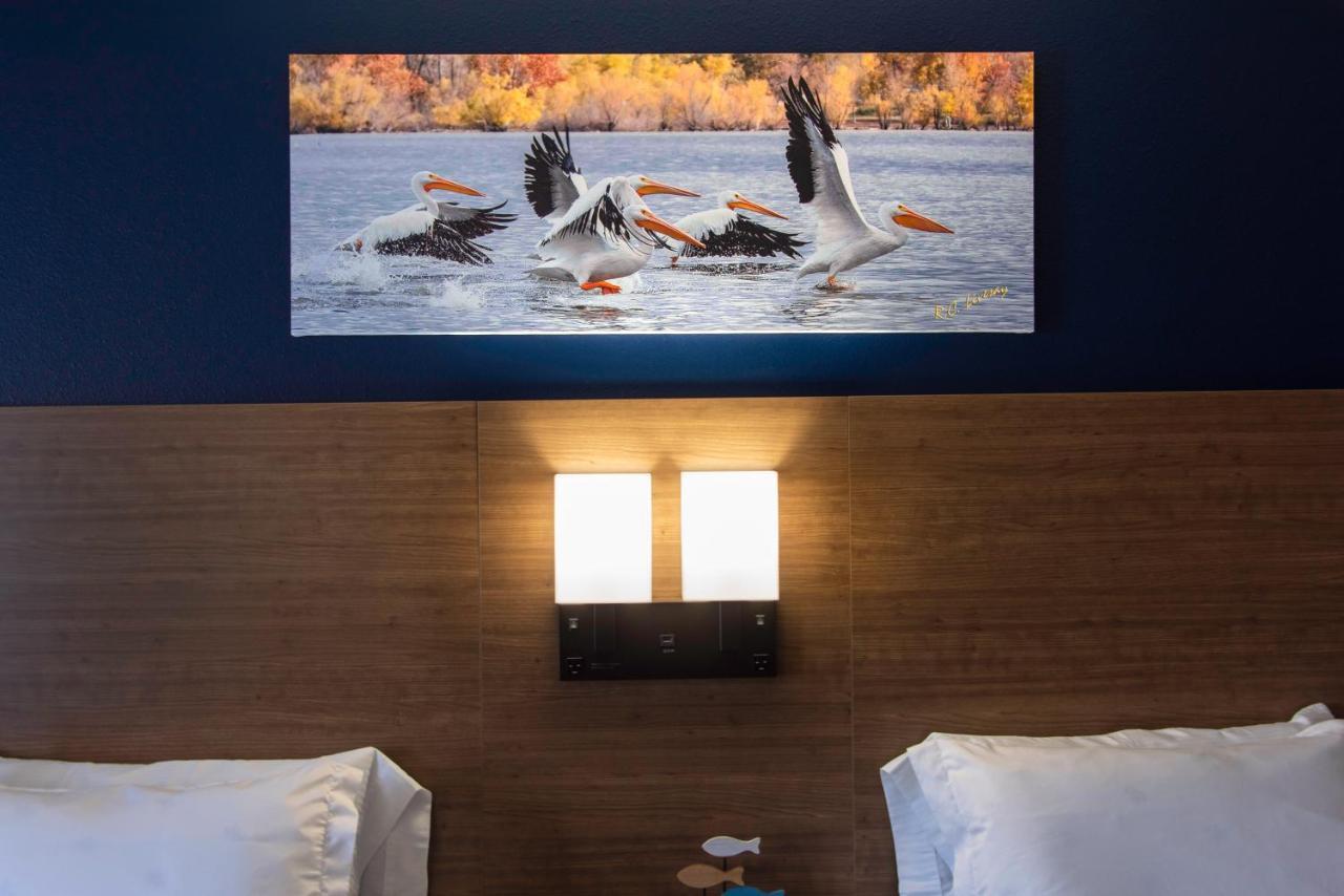 Hilltop Inn & Suites Grove Kültér fotó